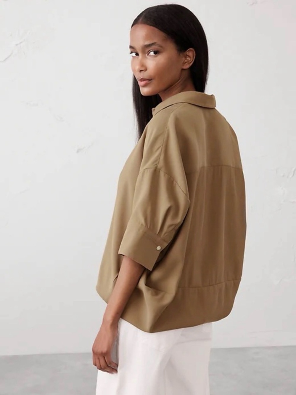 Banana Republic Olive Green V-Neck Short Sleeve Tunic - Picture 3 of 8
